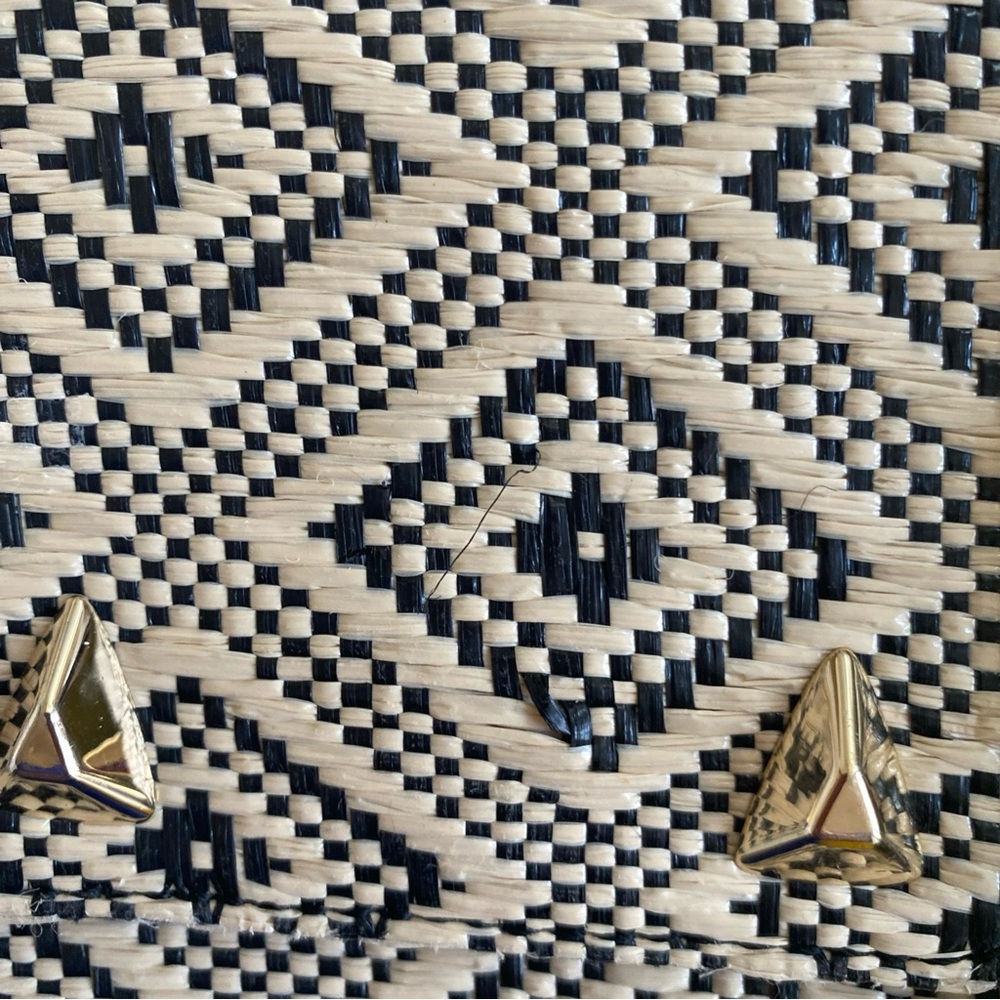 Stella And Dot Stylish Geometric Patterned Clutch - image 8